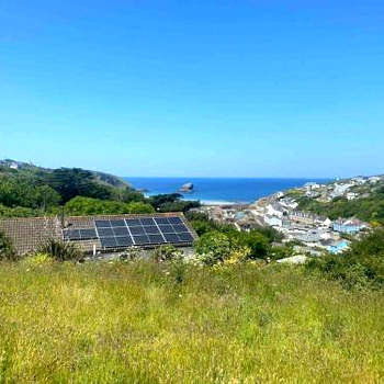 Cliffside 3 Bedroom House with Sea Views
