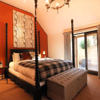 The Hare & Hounds Hotel