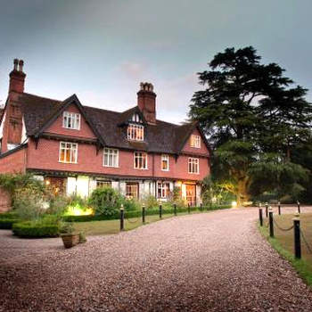 Ravenwood Hall Hotel