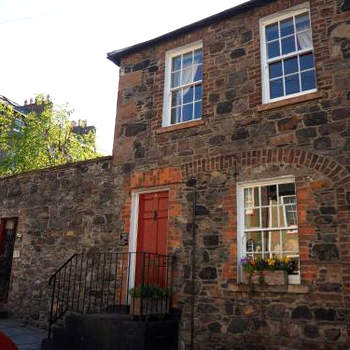 No.33 Coach House