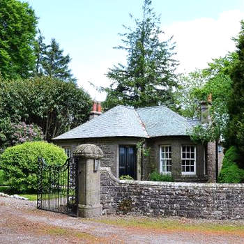 Dunlappie Lodge