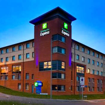 Holiday Inn Express London Luton Airport, an IHG Hotel