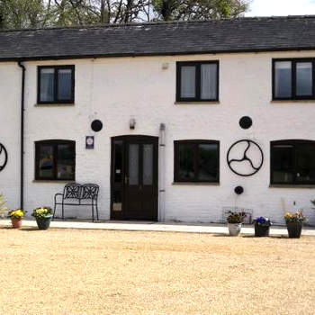 2 Barge Cottage