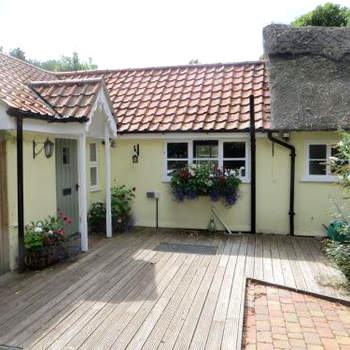Stream Cottage, 450 year old thatched cottage