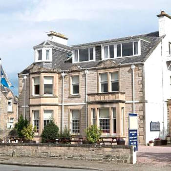 Club House Hotel & Restaurant