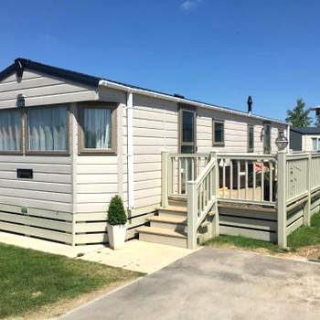 Caravans Tattershall Lakes
