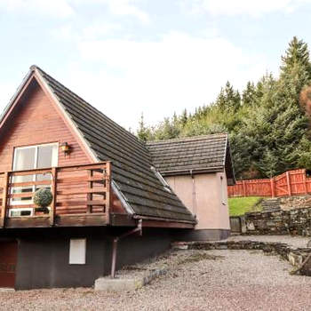 Larchfield Chalet 2