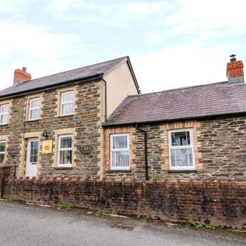 Cozy Cwtch Cottage