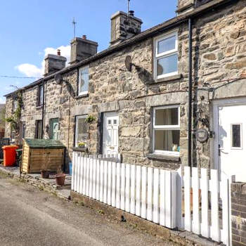 2 White Street