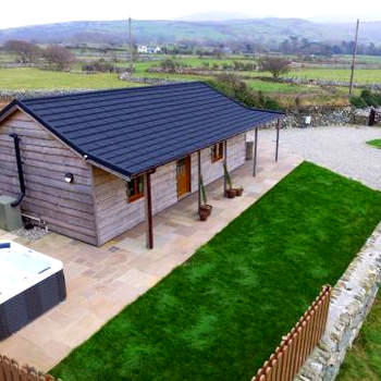 Enlli Lodge