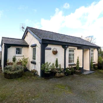 Ty Newydd Bach