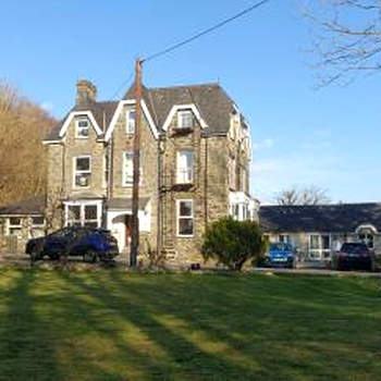 Trem Hyfryd B&B and Spa