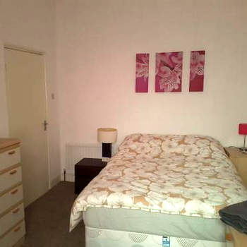 AA Apartment Westoe Road