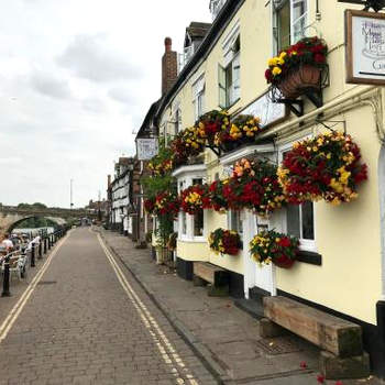 The Mug House Inn
