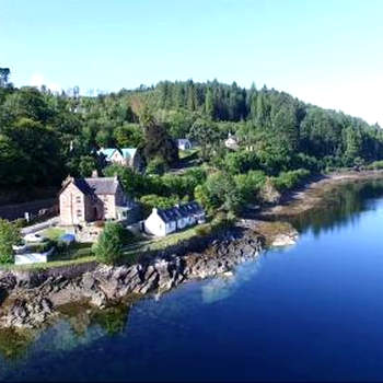 Stationmasters Lodge