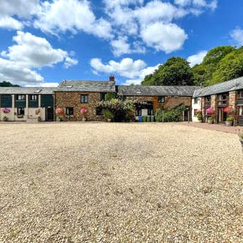 Duvale Barn