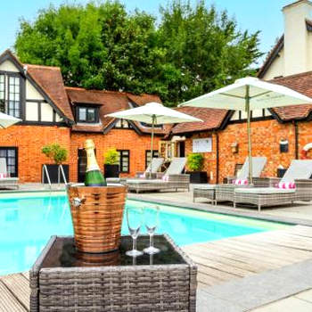 Sanctum On The Green Hotel