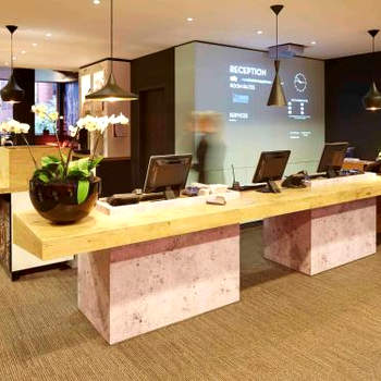 ibis Reading Centre