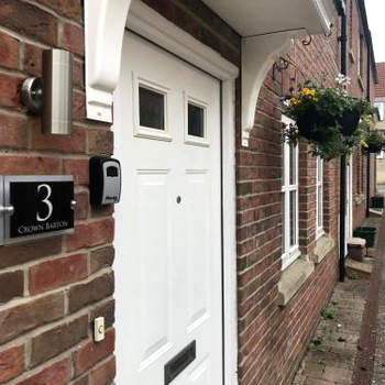 3 Crown Barton, Glastonbury