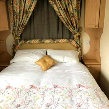 15 Glenfinart Caravan Park