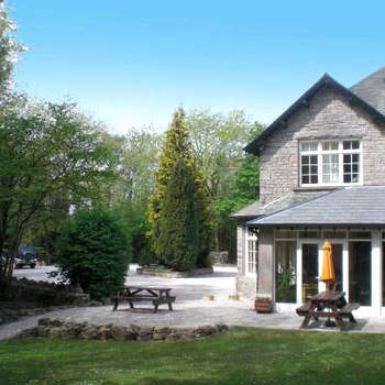 Woodlands Hotel & Pine Lodges