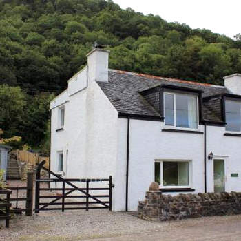 Arivonie Lochside Cottage