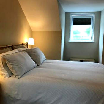 Bush House Accommodation - The Distillery