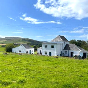 Kilchrist Castle Cottages