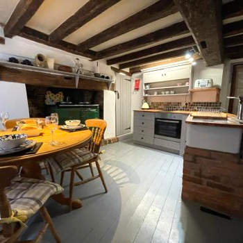 Cosy, historic cottage, Centre Petworth