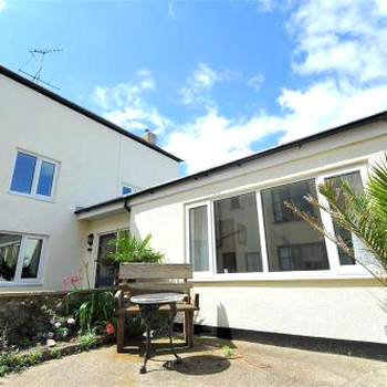 Rona Cottage