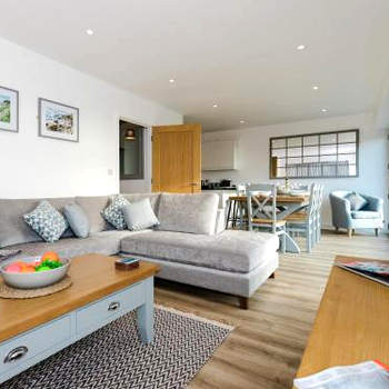 Inglewood Retreat