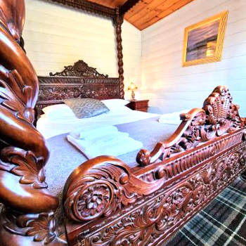 Magpie 2 Hot Tub HuntersMoon-Warminster-Longleat-Wiltshire