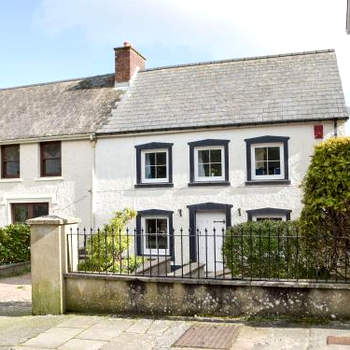 Victoria House - Uk13380