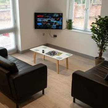 School Path Ironbridge Home with Roof Terrace