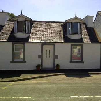 RoSE COTTAGE THREE BEDROOM HOUSE