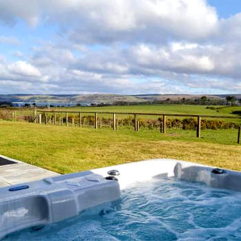 Dinduff Lodge