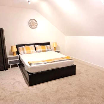 Grace Apartments - Living Spring 1