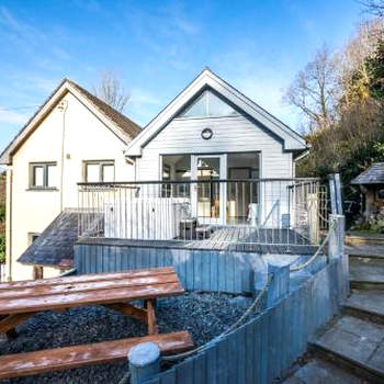 Rock Cottage - 3 Bedroom Holiday Home - Fishguard
