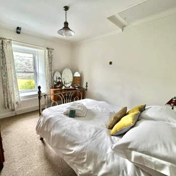 Attenborough Cottage - 2 Bedroom Cottage