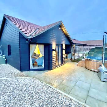 Moor Farm Lodge