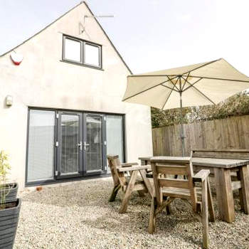 Lily Cottage
