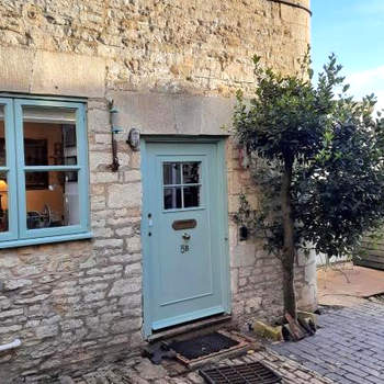Market Place Cottage, Tetbury, Cotswolds Grade II Central location