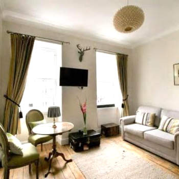 ALTIDO Chic apt in the Royal Mile Tower