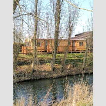 Poplar Lodge Log Caravan