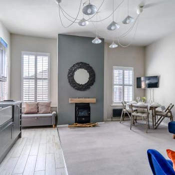 Studio 5 Groveside