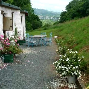 Stables,1 King bed Eco earth house, edge of Dartmoor