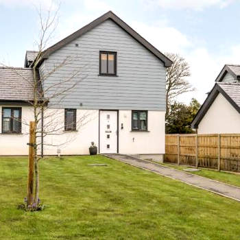7 Parc Delfryn