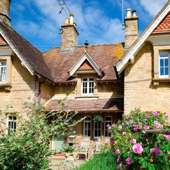 Monument Cottage