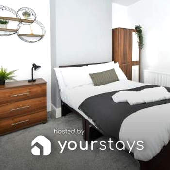 Boothen House by YourStays