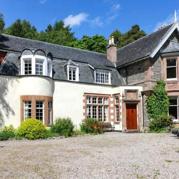 Bearnock Lodge